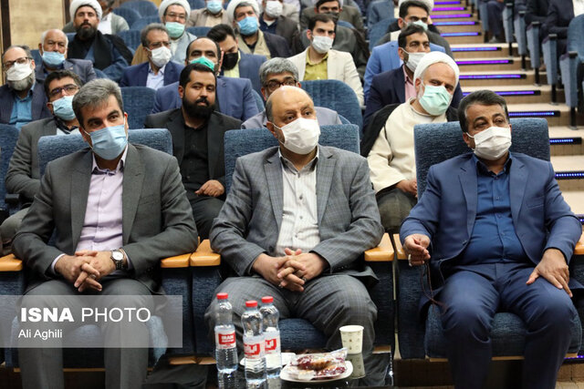 فرصتسوزی مسئولان از نظام و مردم با عملکردهای حزبی