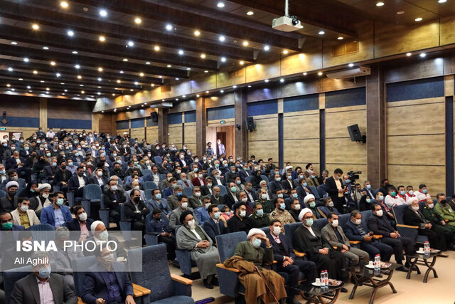 فرصتسوزی مسئولان از نظام و مردم با عملکردهای حزبی