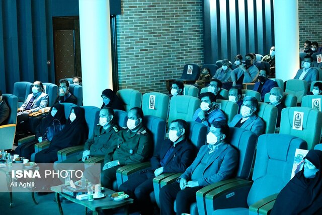 اکران مستند «۷۲ ساعت» در یزد