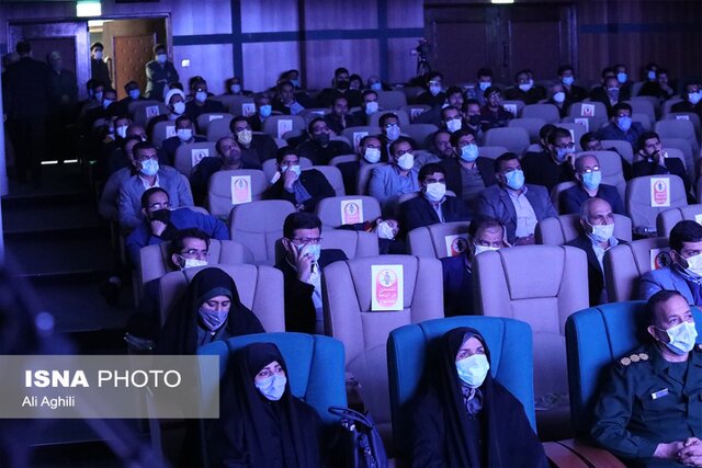 اکران مستند «۷۲ ساعت» در یزد