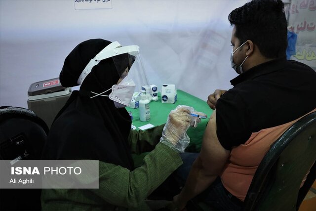 مراجعه ۴۱ درصد یزدیها برای دوز سوم واکسن کرونا