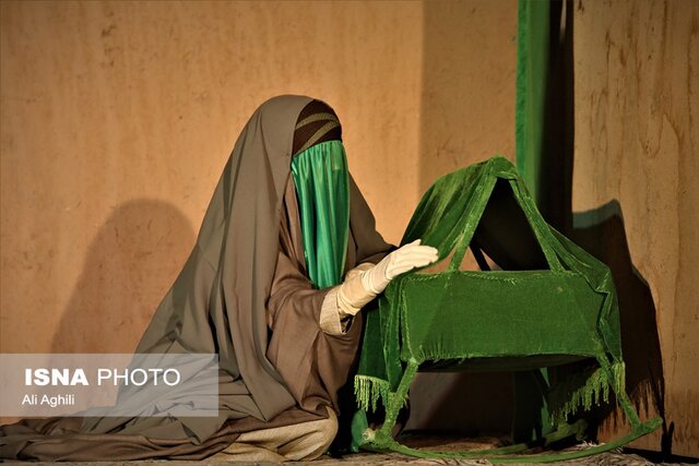 مراسم تعزیه بانوی قد کمان در یزد