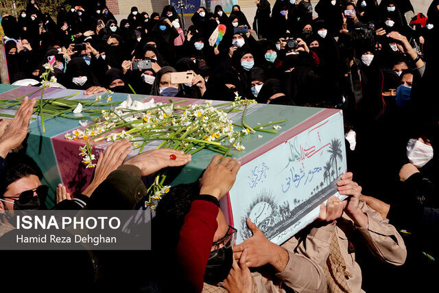 یادواره سالگرد تدفین شهید گمنام دانشگاه علم و هنر برگزار میشود یادواره سالگرد تدفین شهید گمنام دانشگاه علم و هنر برگزار میشود
