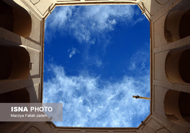 تخلفات محدوده کوشک عزت آباد ابرکوه پیگیری میشود