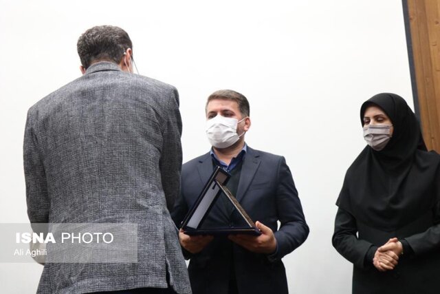 بهرهبرداری معادن و ایجاد صنایع با لحاظ ارزشهای بیولوژیکی باشد