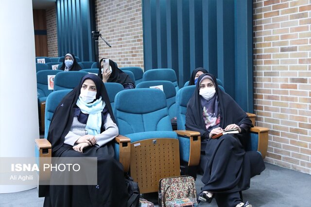 برگزاری نخستین همایش استانی طهورا در یزد