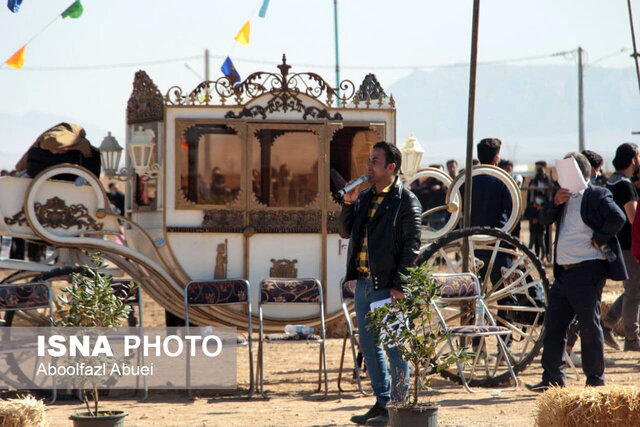 رقابت ۷۰ سوارکار در شو سوارهی مهریز