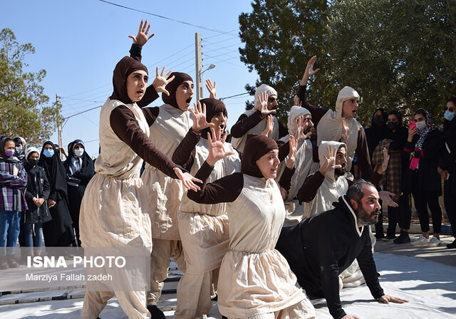 جهانی شدن ابرکوه تنها از مسیر فرهنگ و هنر و رسانه میسر است