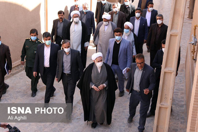 طرحهای مسکن روستایی بنیاد مسکن استان یزد اقتتاح و کلنگ زنی شد