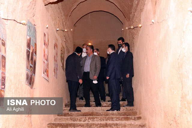 بافتگری شبانهی معاون گردشگری کشور در یزد