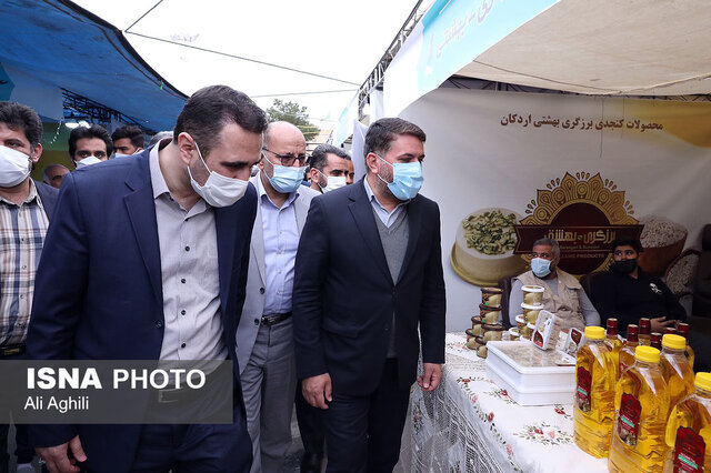 اختتامیه دومین جشنواره ملی محصولات کنجدی در اردکان