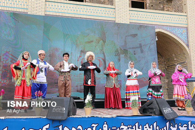 اختتامیه دومین جشنواره ملی محصولات کنجدی در اردکان