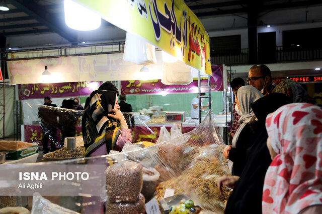 نمایشگاه فروش عیدانه در یزد