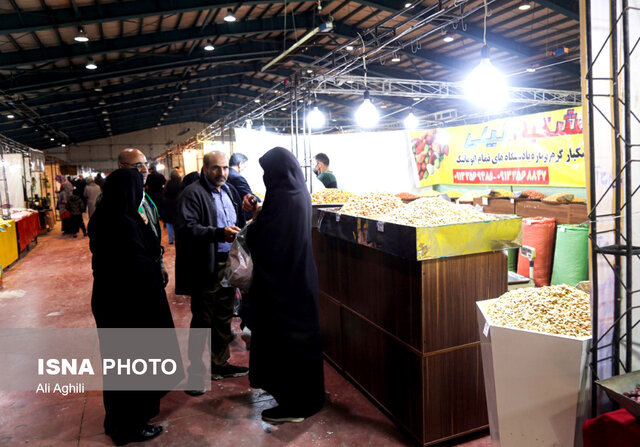 نمایشگاه فروش عیدانه در یزد