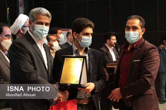 نخبگان مهریز تجلیل شدند