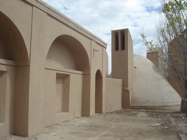 سیر تحول و دورههای معماری در باغشهر تاریخی استان یزد