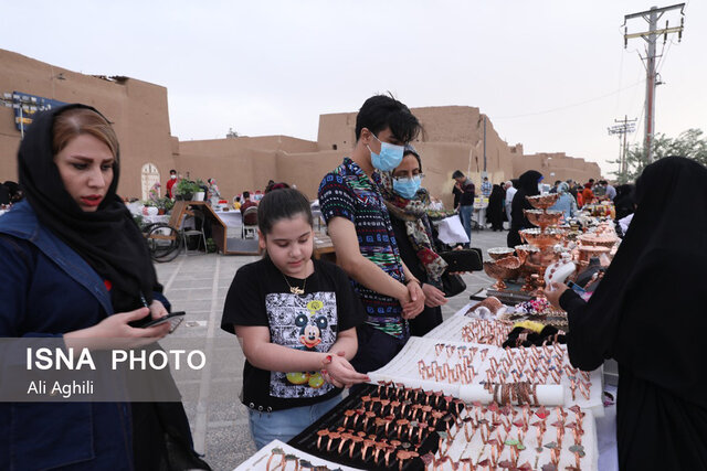 بازارچه نوروزی نوروزگاه بلوار بسیج یزد