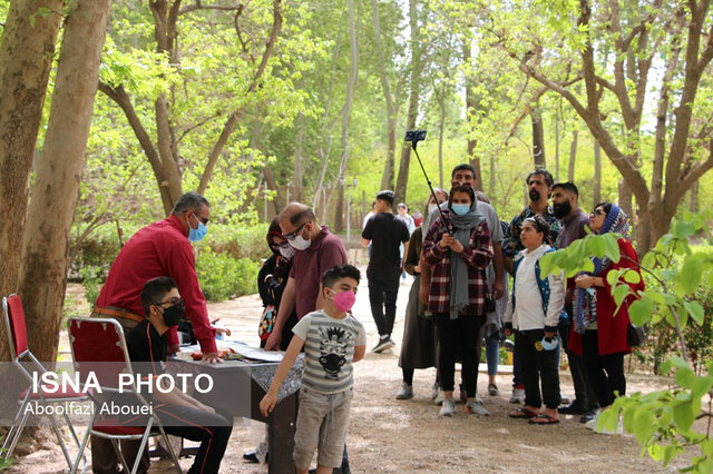 طروات بهار ۱۴۰۱ در باغ جهانی پهلوانپور مهریز