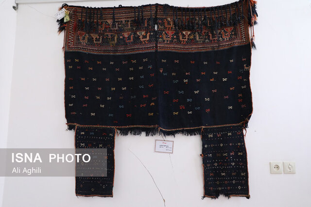 نمایش فرشهای تاریخی گنجینه میراث در موزه اردکان