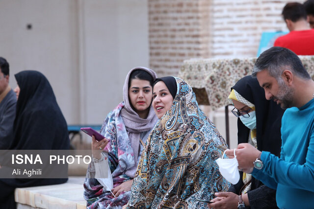 ترویج حجاب در اماکن مذهبی گردشگری یزد با چادرهای نانو