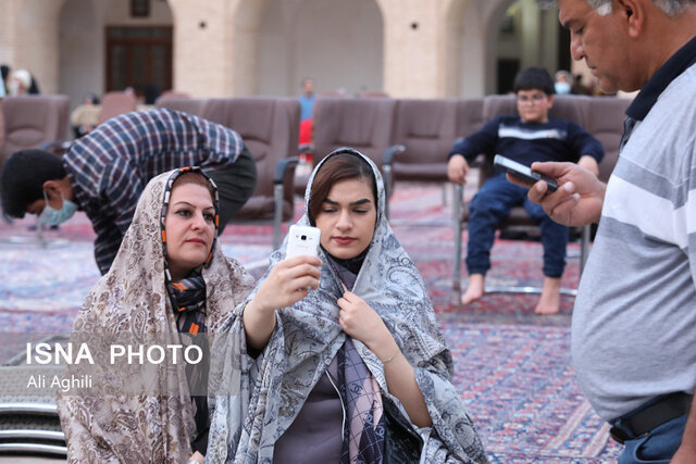 ترویج حجاب در اماکن مذهبی گردشگری یزد با چادرهای نانو