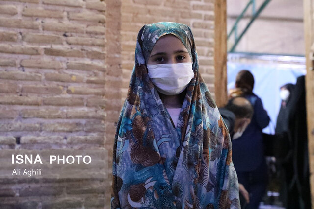 ترویج حجاب در اماکن مذهبی گردشگری یزد با چادرهای نانو