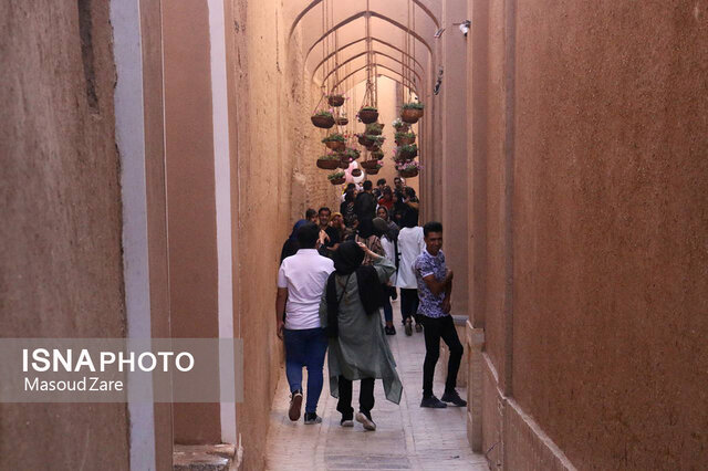 حکایت یزد و یزدیها از زبان اوستا رضا چرخی