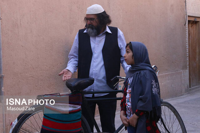 حکایت یزد و یزدیها از زبان اوستا رضا چرخی