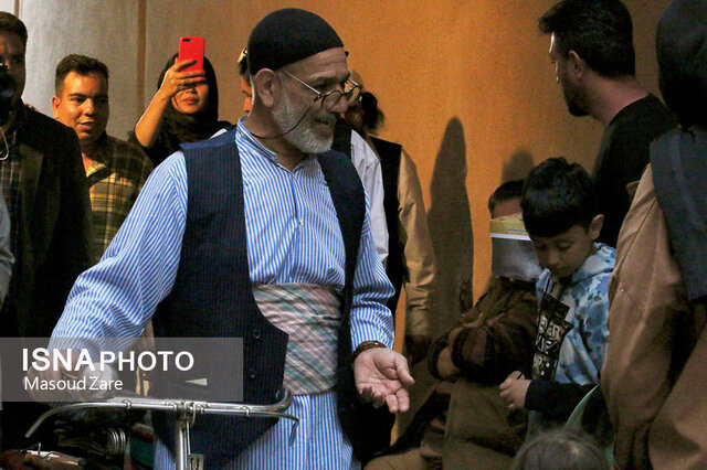 حکایت یزد و یزدیها از زبان اوستا رضا چرخی