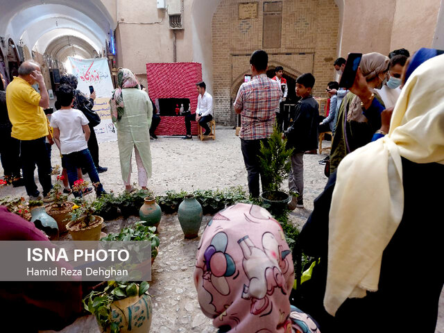 آموزش شهروندی با خمیه شببازی نوروزگاهی یزد