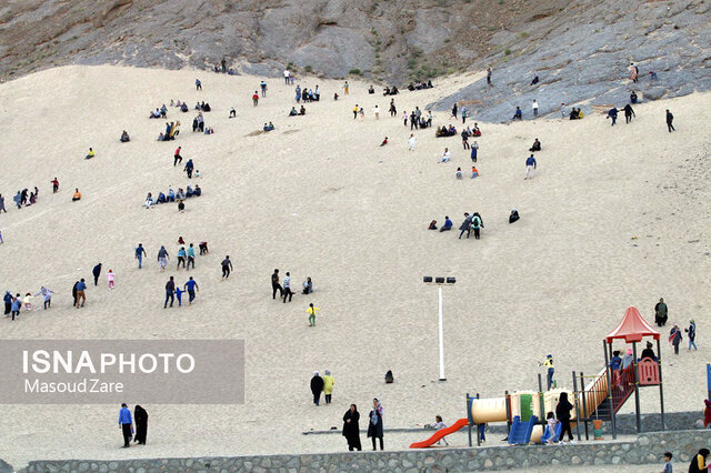 کوه ریگ؛ جاذبه گردشگری درمانی در مهریز