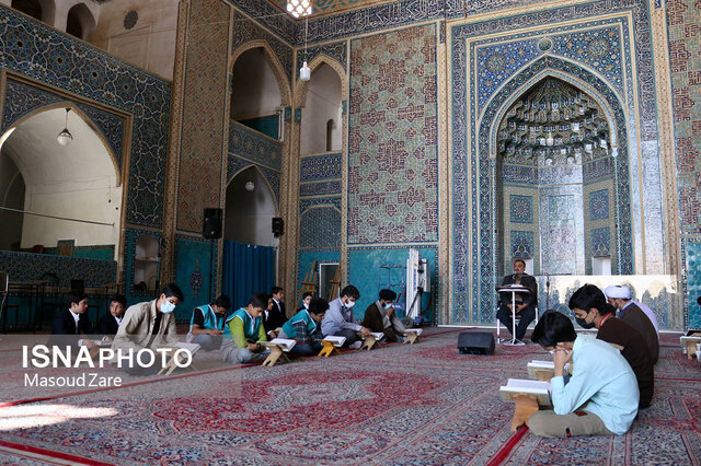 غبارروبی مسجد جامع یزد در آستانه ماه مبارک رمضان