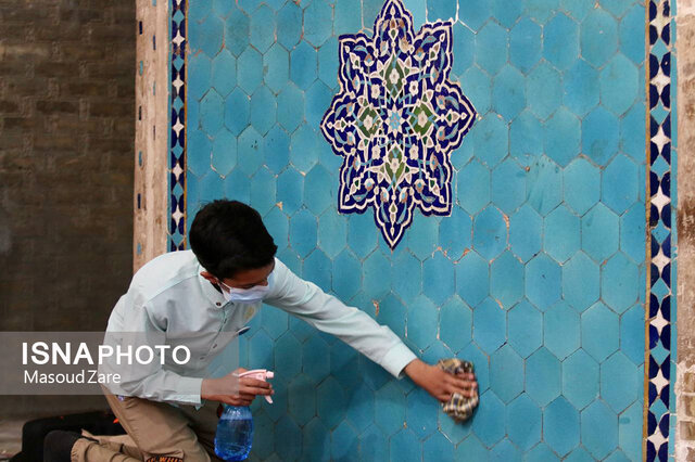 غبارروبی مسجد جامع یزد در آستانه ماه مبارک رمضان