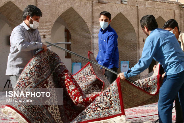 غبارروبی مسجد جامع یزد در آستانه ماه مبارک رمضان