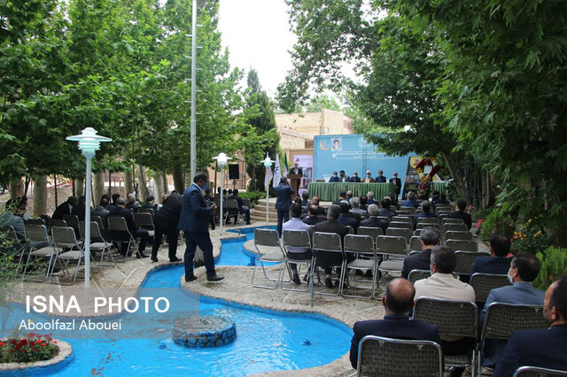 صدور یک روزهی مجوز تولید انرژی خورشیدی در یزد