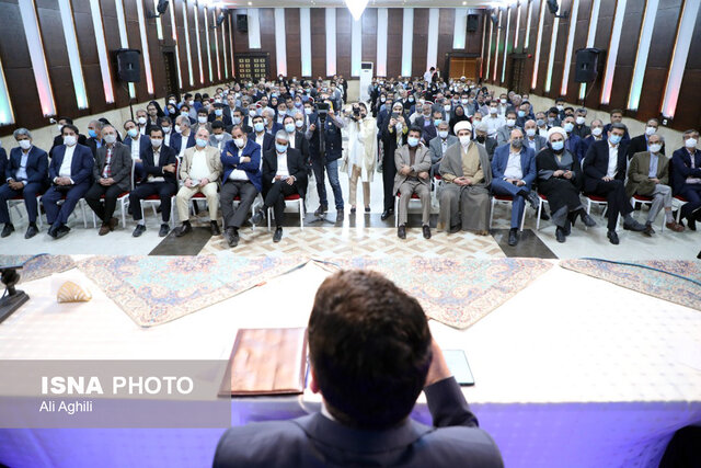 مشروح سخنان فعالان میراث فرهنگی، گردشگری و صنایع دستی با استاندار یزد