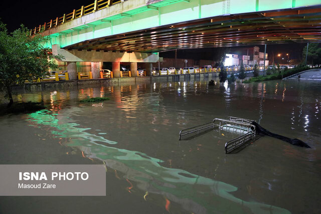 یزد غرق در آب