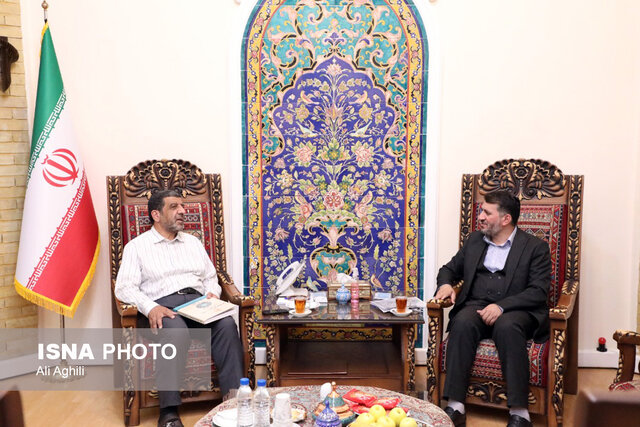 پیگیری و رفع موانع سرمایهگذاری برای توسعه زیرساختهای گردشگری یزد