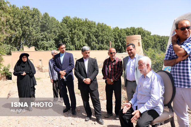 برگزاری کارگاه چینه در باغ جهانی پهلوانپور باغشهر تاریخی مهریز