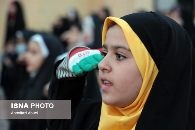 سرود «سلام فرمانده» در مهریز اجرا شد