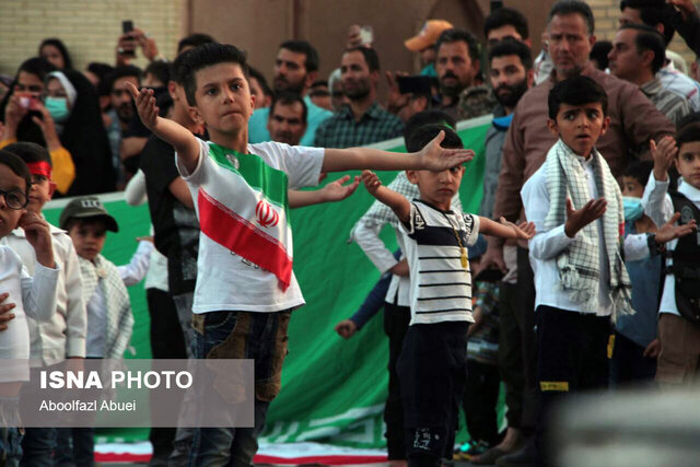 سرود «سلام فرمانده» در مهریز اجرا شد