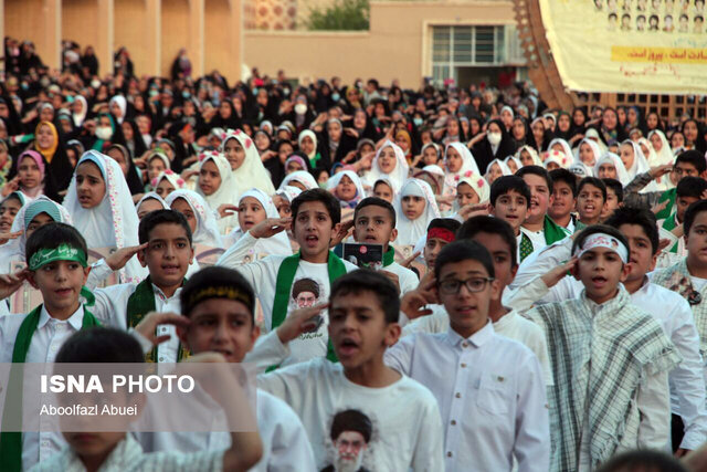 سرود «سلام فرمانده» در مهریز اجرا شد