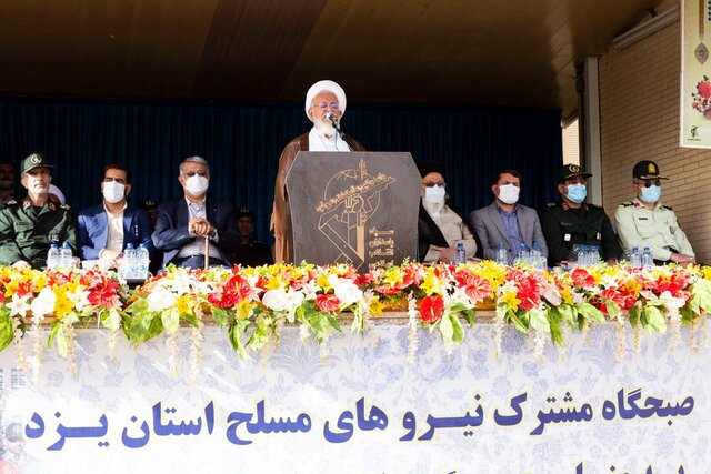 هر کرسی‌ مسئولیت نتیجه جانفشانی یک شهید است/همه در قبال خون شهدا مسئولند