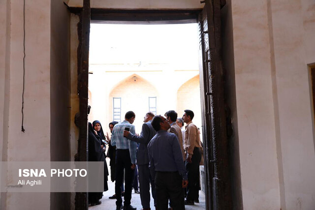 فم تور خبرنگاران در بافت تاریخی یزد