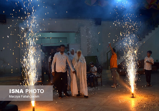 آبشار عاطفههای ابرکوه برای ۸ زوج نیازمند