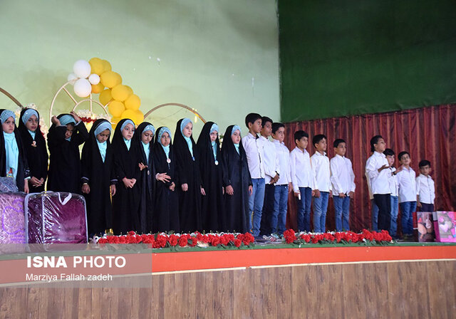 آبشار عاطفههای ابرکوه برای ۸ زوج نیازمند