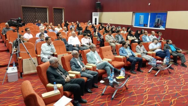 یادبود مرحوم دکتر اسلامی ندوشن در اردکان برگزار شد
