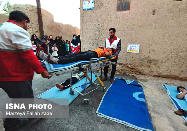 برگزاری مانور امداد و نجات با شبیهسازی حادثه متروپل آبادان در ابرکوه