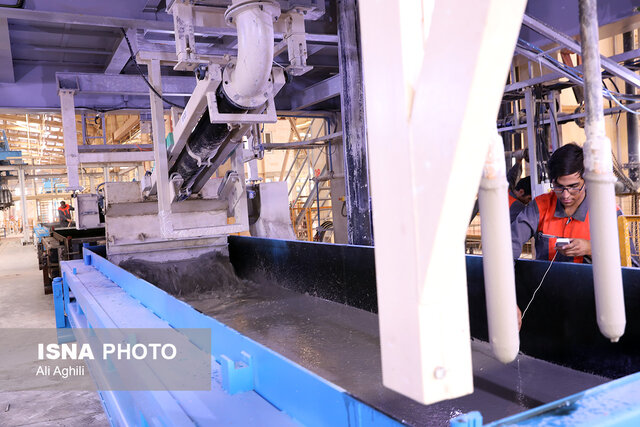 افتتاح یک واحد صنعتی یزد در ارتباط ویدئوکنفرانسی با رئیس جمهور