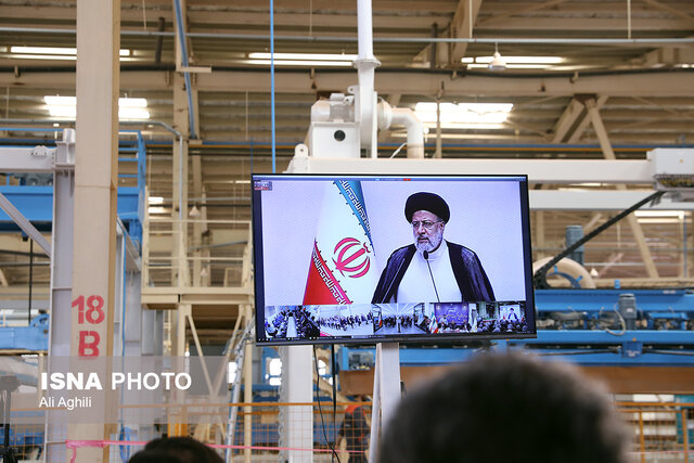 افتتاح یک واحد صنعتی یزد در ارتباط ویدئوکنفرانسی با رئیس جمهور